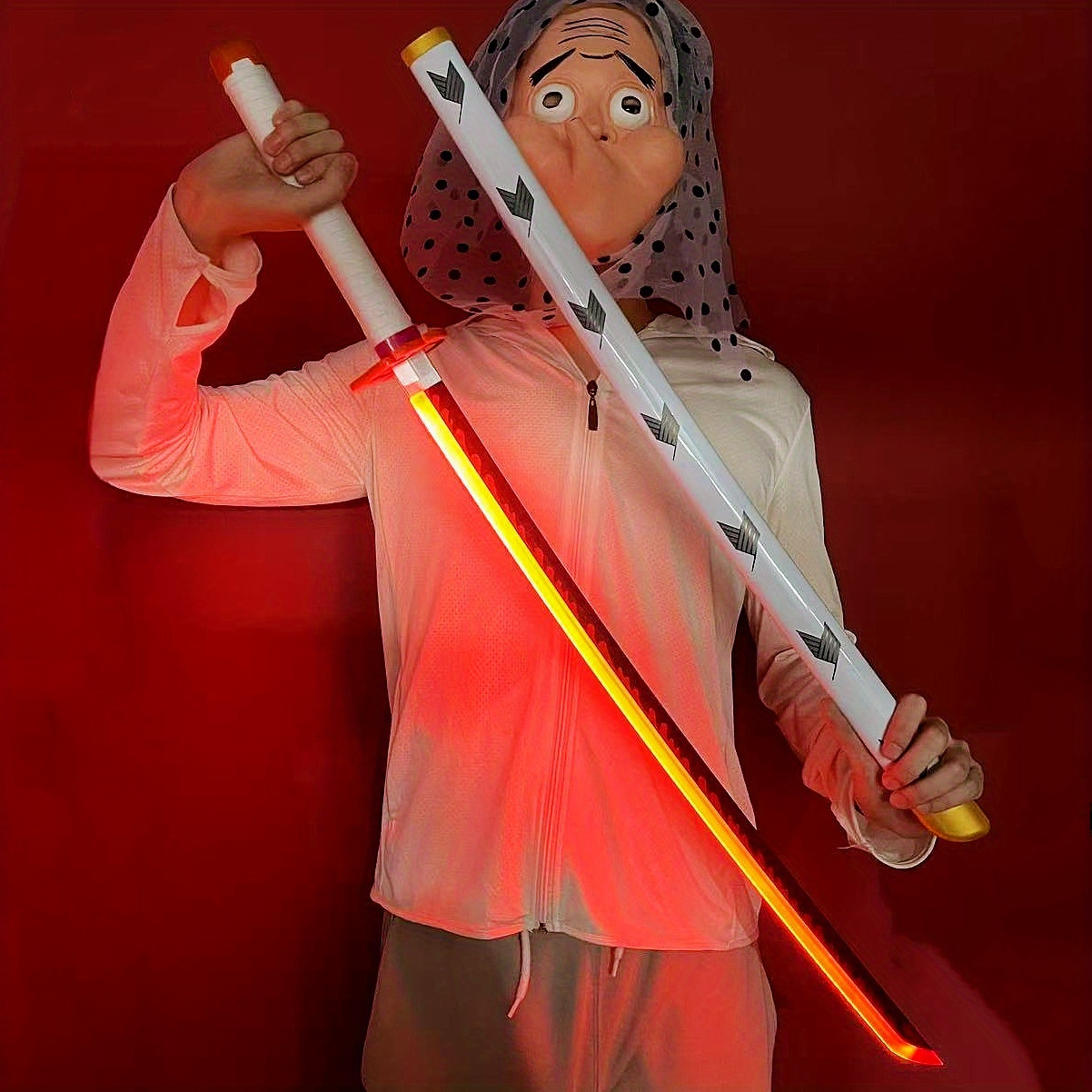 سيف كاتانا مضيء بتصميم قاتل ال - مراجعة Anime Cosplay Real وسعره
